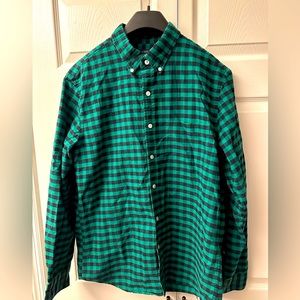 JCrew men shirt. 100%cotton. Size Large. Like new.